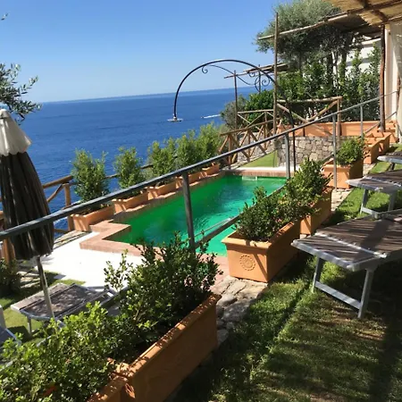 Bed & Breakfast La Maurella Praiano